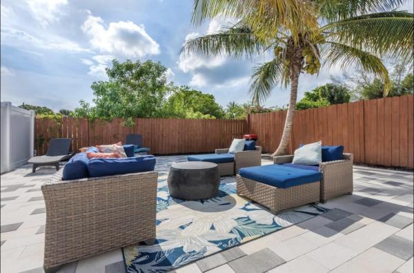 Del Ida Park, 605 NE 3rd Ave, Delray Beach, Florida 33444, image 1