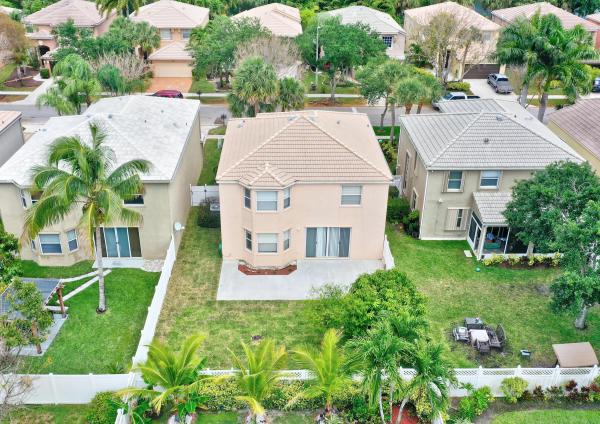 Wyndham, 1121 Oakwater Dr, Royal Palm Beach, Florida 33411, image 2
