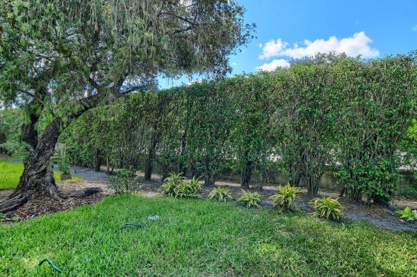 Wellington Place, 13520 Fountain View Blvd, Wellington, Florida 33414, image 2