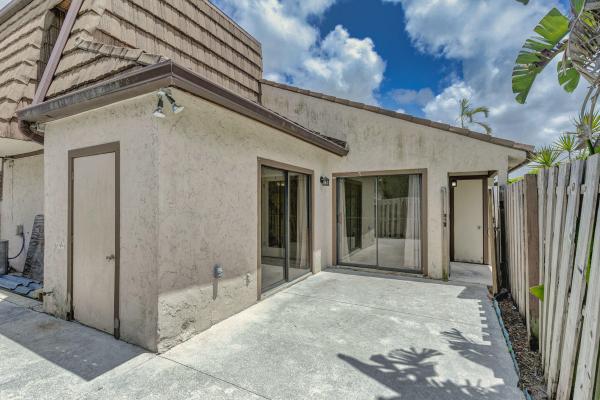 Lake Colony, 4127 Palm Bay Cir #A, West Palm Beach, Florida 33406, image 1