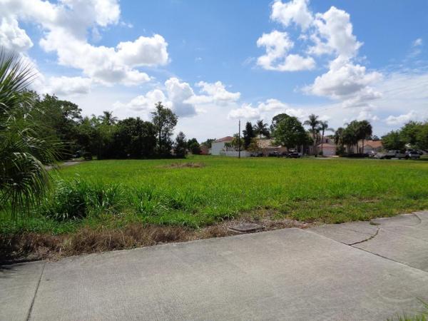 Lake Worth No HOA, 3494 S Jog Rd, Greenacres, Florida 33467, image 2