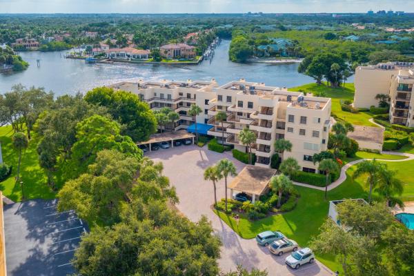 Everglades, 364 Golfview Rd #307, North Palm Beach, Florida 33408, image 1