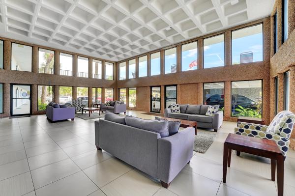 Isle Of Boca Dunes, 9440 SW 8th St #319, Boca Raton, Florida 33428, image 2