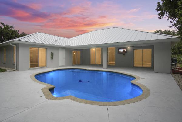 Crane Pointe At Sawgrass Lakes, 208 SW Fernleaf Trl, Port St. Lucie, Florida 34953, image 1