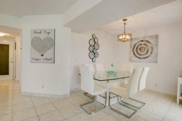 Kendall At Poinciana Place, 3810 Via Poinciana #206, Lake Worth, Florida 33467, image 1