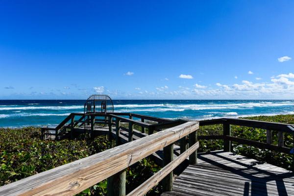 Palm Beach Hampton, 3100 S Ocean Blvd, Palm Beach, Florida 33480, image 1