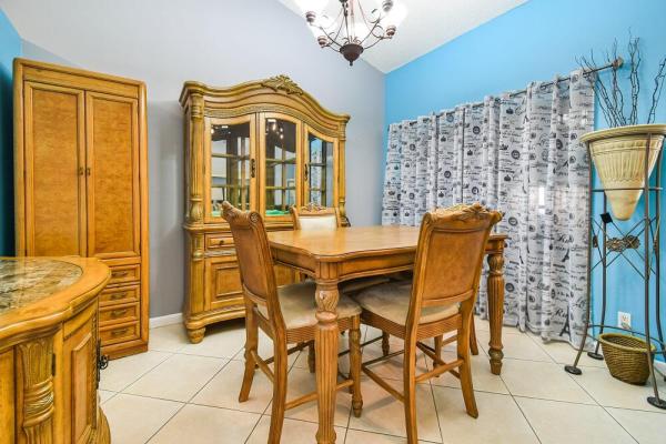 Cinnamon, 5166 Tarregon Ln, Palm Beach Gardens, Florida 33418, image 1
