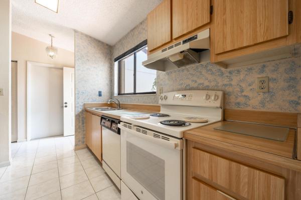 11 Kensington Ln, Boynton Beach, Florida 33426, image 1