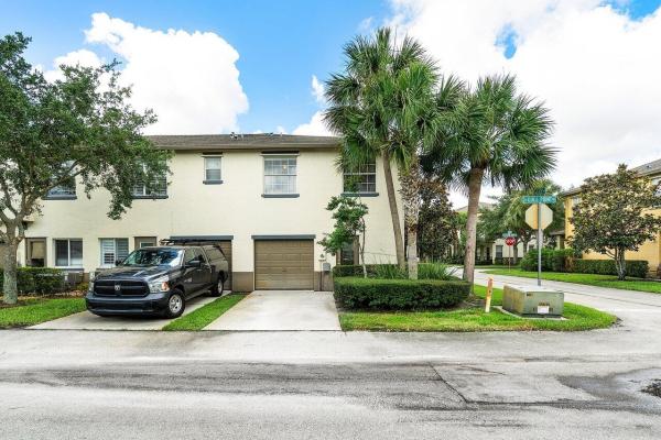 East Lake Village, 2177 SE Fern Park Dr, Port St. Lucie, Florida 34952, image 2