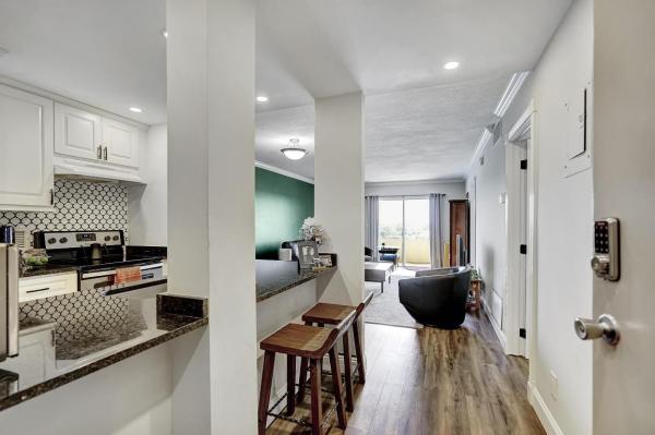 Victoria Park Tower, 900 NE 18th Ave #501, Fort Lauderdale, Florida 33304, image 2