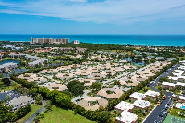 Bella Vista, 1127 E Seminole Ave #20B, Jupiter, Florida 33477, image 3