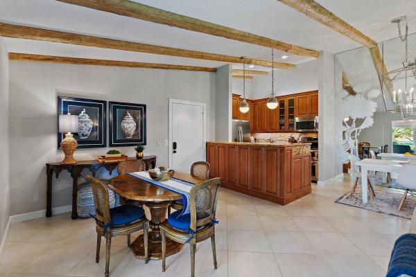Dunbar Woods, 1100 Duncan Cir #204, Palm Beach Gardens, Florida 33418, image 2