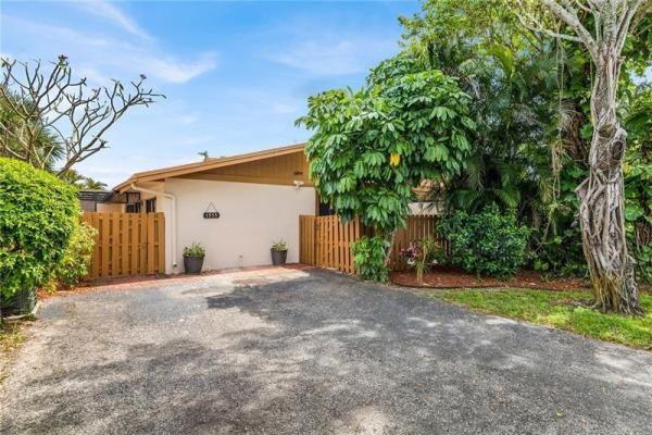 Cedarwood Villas, 1955 SW 24th Cir, Boynton Beach, Florida 33426, image 1