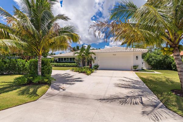 Lake Clarke Shores Residential, 7565 Palm Rd, Lake Clarke Shores, Florida 33406, image 2