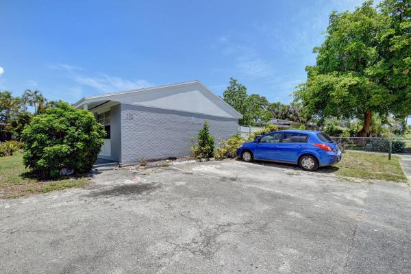 Kenwood, 4331 Cambridge St, Lake Worth Beach, Florida 33461, image 2