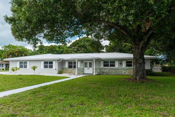 Carolwood Terrace, 1908 York Ct, Fort Pierce, Florida 34982, image 1