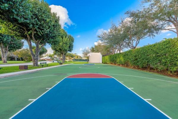 Lake Windwood, 2900 Olivewood Ter #2050, Boca Raton, Florida 33431, image 2