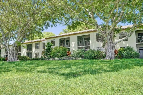 Lake Windwood, 2900 Olivewood Ter #2050, Boca Raton, Florida 33431, image 3