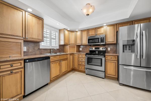 Lake Harbour Towers, 401 Lake Shore Dr #803, Lake Park, Florida 33403, image 1