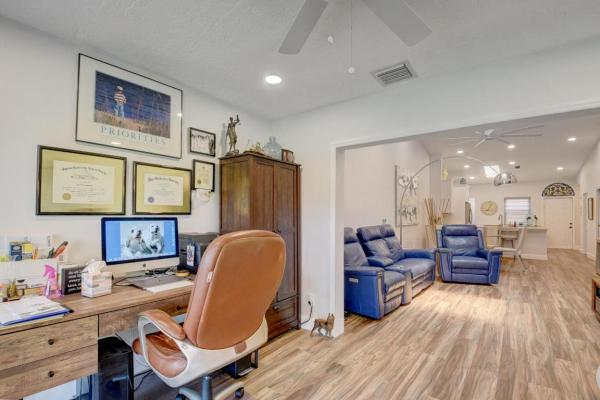 Huntington Pointe, 6110 Sunny Pointe Cir, Delray Beach, Florida 33484, image 3