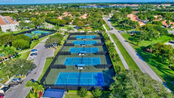 Huntington Pointe, 6110 Sunny Pointe Cir, Delray Beach, Florida 33484, image 1