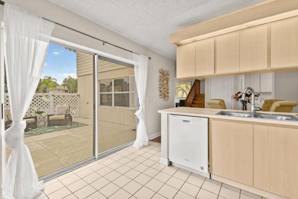 Wellesley At Lake Clarke Shores, 8145 Bridgewater Ct #45A, Lake Clarke Shores, Florida 33406, image 3