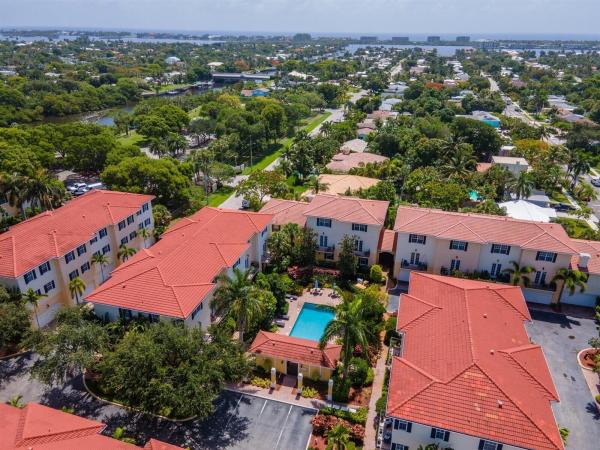 Courtyards Of Lake Worth At College Park, 2502 N Dixie Hwy #15, Lake Worth Beach, Florida 33460, image 1