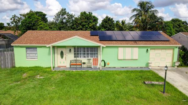 Ixora Park, 4367 Lilac Cir, Lake Worth, Florida 33461, image 2