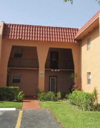 Golden Lakes Village, 155 Lake Dora Dr, West Palm Beach, Florida 33411, image 1