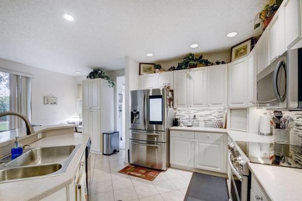 Kingsmill, 7300 Copperfield Cir, Lake Worth Beach, Florida 33467, image 1