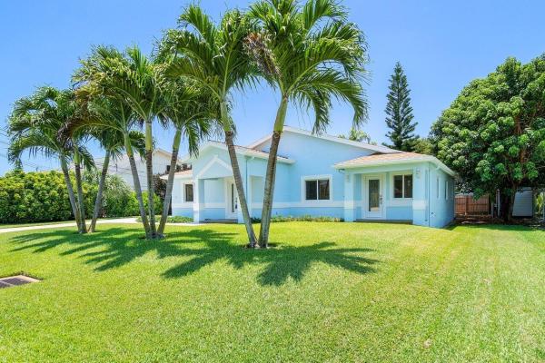 Floral Park Lantana, 2748 Northside Dr, Lake Worth, Florida 33462, image 1