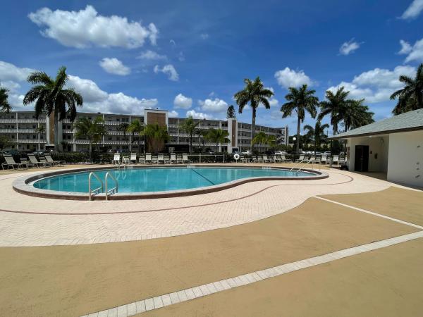 Hythe At Century Village, 1052 Hythe C, Boca Raton, Florida 33434, image 2