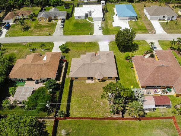 777 SW Parker Ave, Port St. Lucie, Florida 34953, image 2
