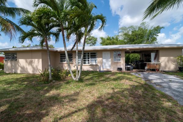Florida Gardens, 122 Ohio Rd, Lake Worth, Florida 33467, image 1