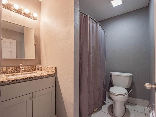 Jay Gardens Of Fort Pierce, 105 S Cardinal Pl, Fort Pierce, Florida 34945, image 1