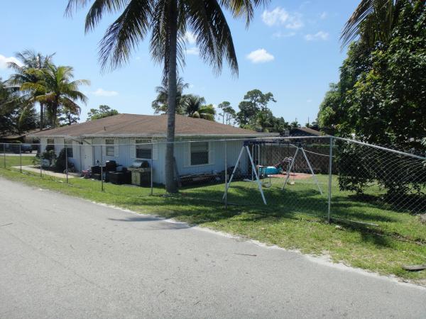 Griffin Square, 2519 Griffin Sq, West Palm Beach, Florida 33406, image 2