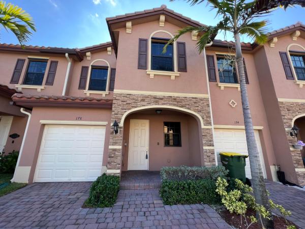 Fresno At The Vineyards, 178 SE 33rd Ter, Homestead, Florida 33033, image 2