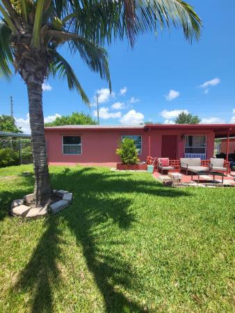 Federal Gardens, 1201 Cleve H Dixon Ave, Riviera Beach, Florida 33404, image 1