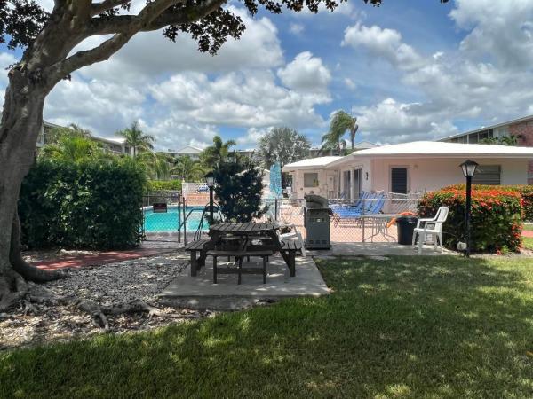 Palm Royal, 20 SE 13th St #B2, Boca Raton, Florida 33432, image 1