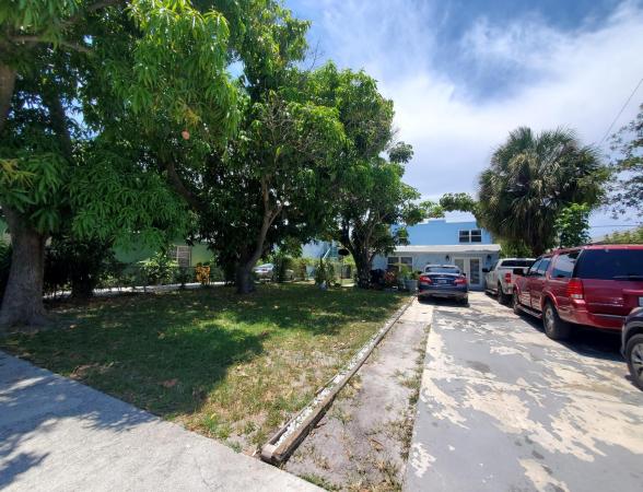 Lake Worth Town, 817 S L St, Lake Worth Beach, Florida 33460, image 1