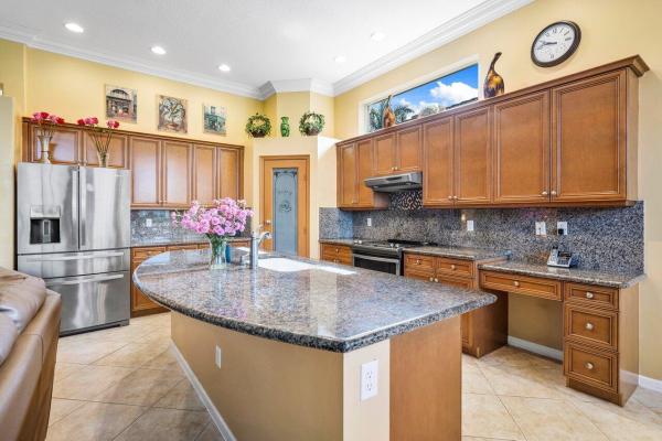 Buena Vida, 9386 Via Elegante, Wellington, Florida 33411, image 2