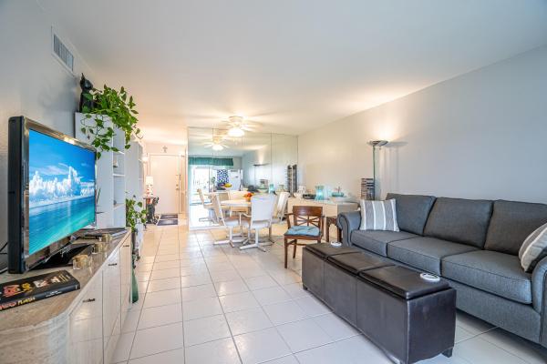 Village Royale Greentree, 2515 NE 2nd Ct #404, Boynton Beach, Florida 33435, image 1