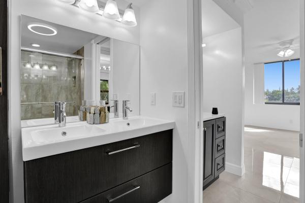 Somerset, 3771 Victoria Dr, West Palm Beach, Florida 33406, image 3