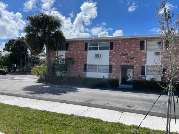 Lake View, 810 Lake Shore Dr #41, Lake Park, Florida 33403, image 2