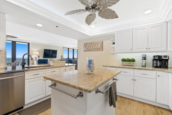 Atlantic View Beach Club, 5047 N Highway A1a #1703, Fort Pierce, Florida 34949, image 1