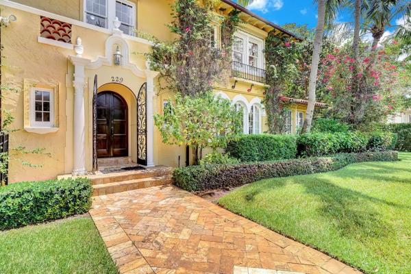 Gruber Carlberg, 229 10th St, West Palm Beach, Florida 33401, image 1