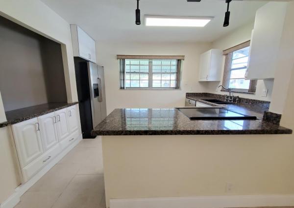 Country Manors, 552 Sandpiper Cir, Delray Beach, Florida 33445, image 1