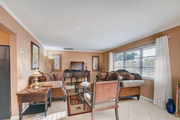 Foss, 4275 Foss Rd, Lake Worth, Florida 33461, image 2
