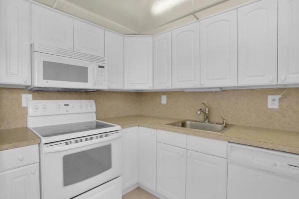 Normandy At Kings Point, 962 Normandy U, Delray Beach, Florida 33484, image 2