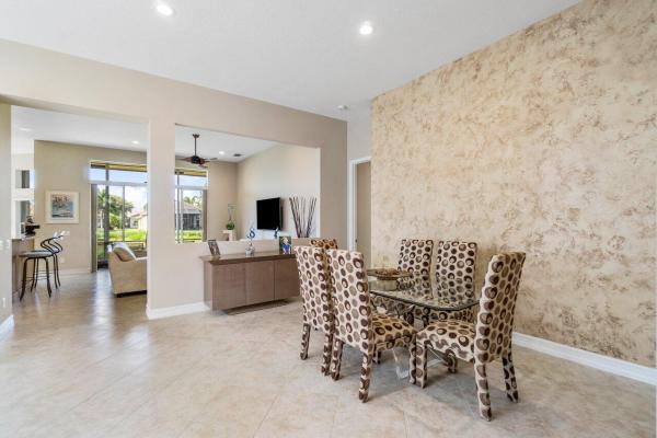 Valencia Pointe, 6791 Shamrock Trl, Boynton Beach, Florida 33437, image 2